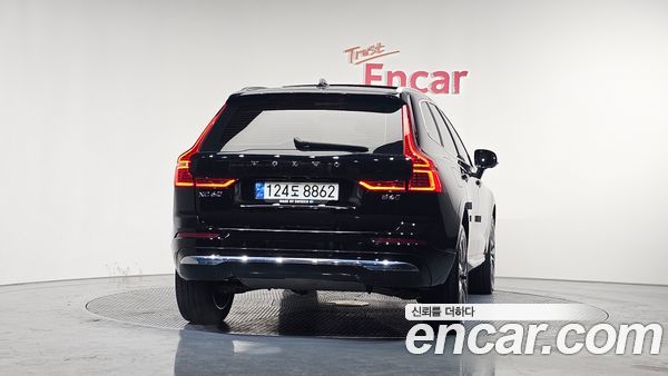 Volvo XC60 2022, фото 4