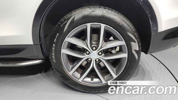 Land Rover Discovery Sport 2025, фото 5