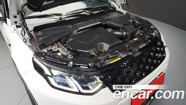 Land Rover Discovery Sport 2025, фото 6