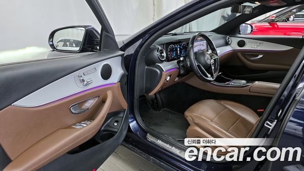 Mercedes-Benz E-Class 2021, фото 10