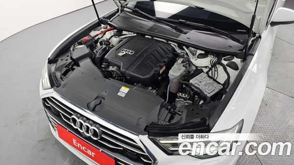 Audi A6 2022, фото 6
