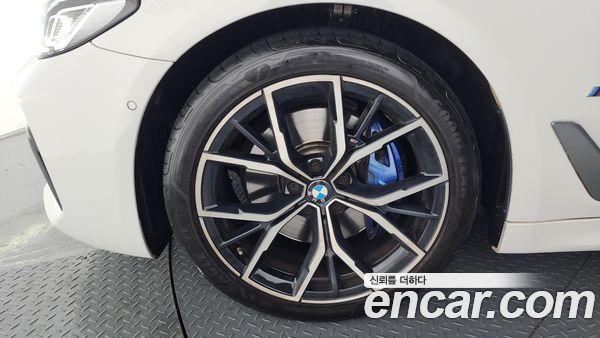 BMW 5 Series 2022, фото 5