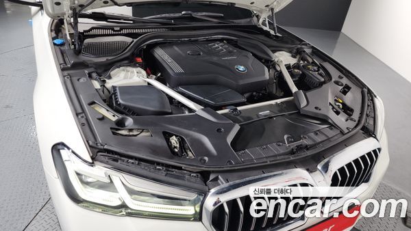 BMW 5 Series 2022, фото 6
