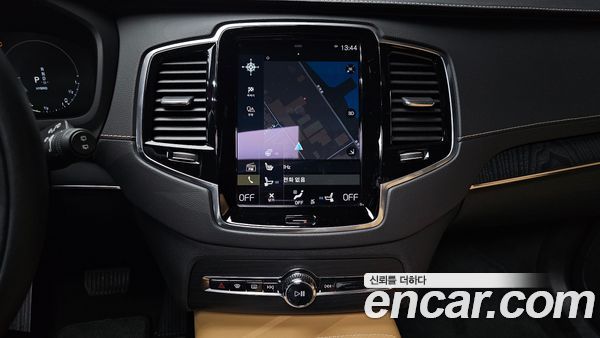 Volvo XC90 2021, фото 14