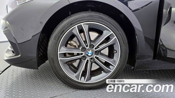 BMW 1 Series 2022, фото 5