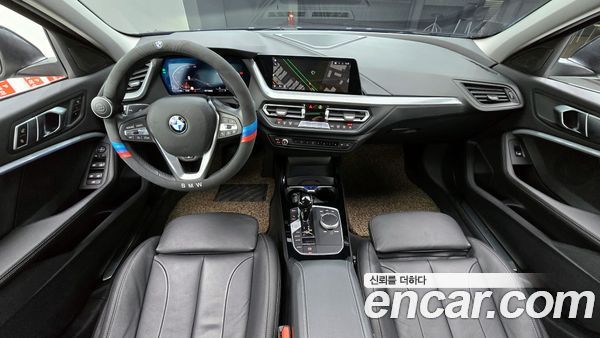 BMW 1 Series 2022, фото 7