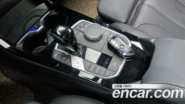 BMW 1 Series 2022, фото 9