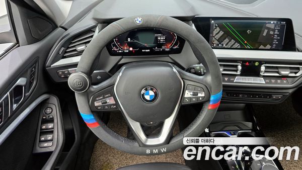 BMW 1 Series 2022, фото 14