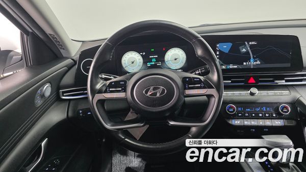 Hyundai Elantra 2022, фото 13