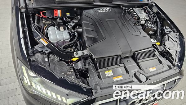 Audi Q7 2022, фото 6
