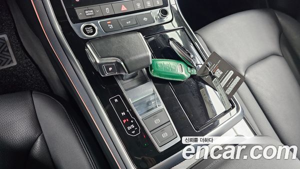 Audi Q7 2022, фото 9