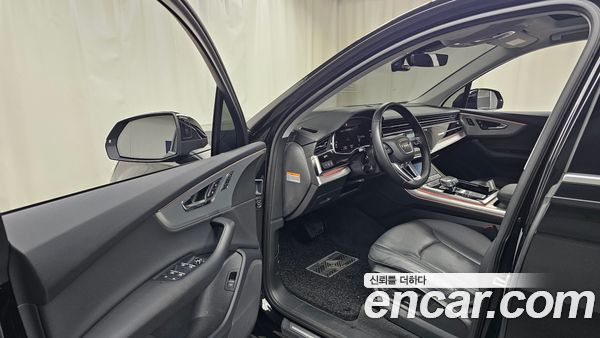 Audi Q7 2022, фото 10