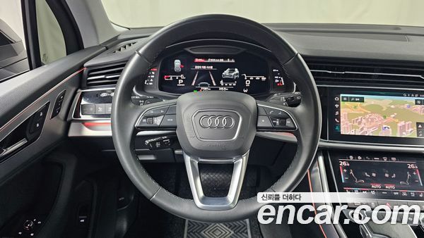 Audi Q7 2022, фото 13