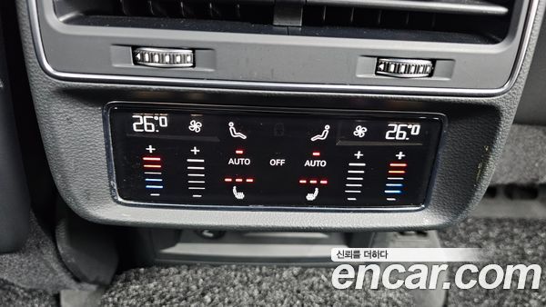 Audi Q7 2022, фото 18