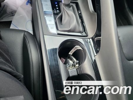 Hyundai Elantra 2024, фото 16