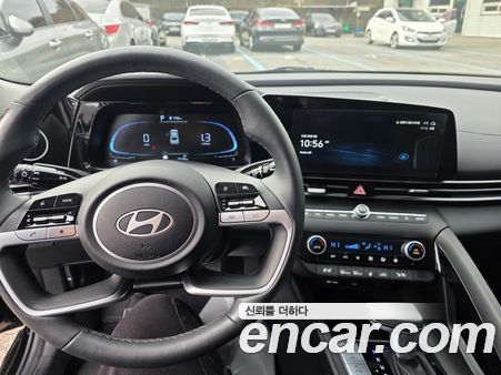 Hyundai Elantra 2024, фото 17