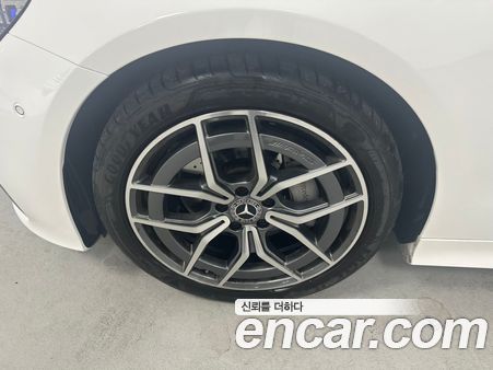 Mercedes-Benz E-Class 2023, фото 5