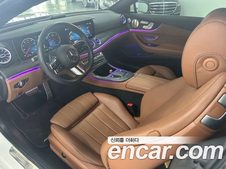 Mercedes-Benz E-Class 2023, фото 9