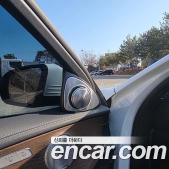 Mercedes-Benz E-Class 2022, фото 12