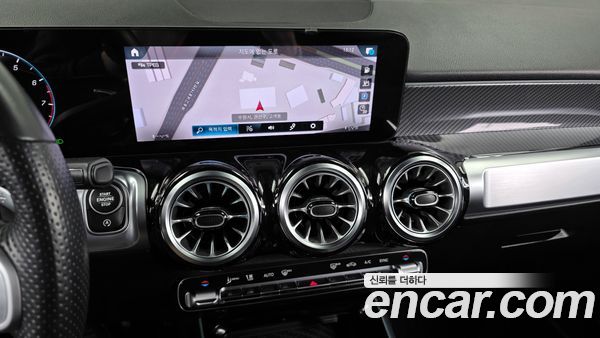 Mercedes-Benz GLB 2021, фото 14