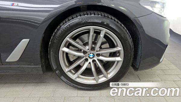 BMW 5 Series 2020, фото 5