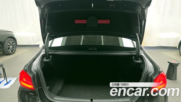 BMW 5 Series 2020, фото 20
