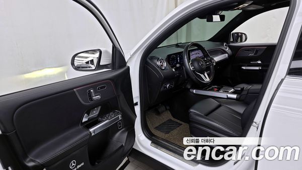 Mercedes-Benz GLB 2020, фото 10