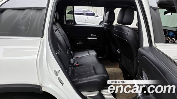 Mercedes-Benz GLB 2020, фото 12