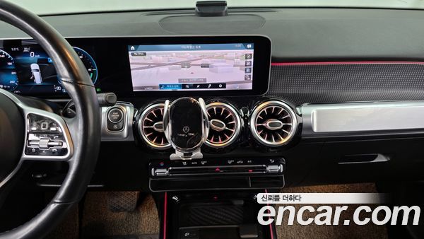 Mercedes-Benz GLB 2020, фото 14