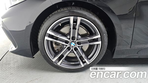 BMW 1 Series 2022, фото 4