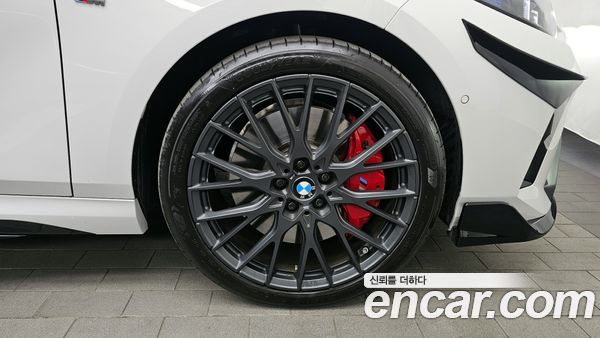 BMW 1 Series 2025, фото 5