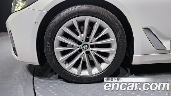 BMW 5 Series 2023, фото 5