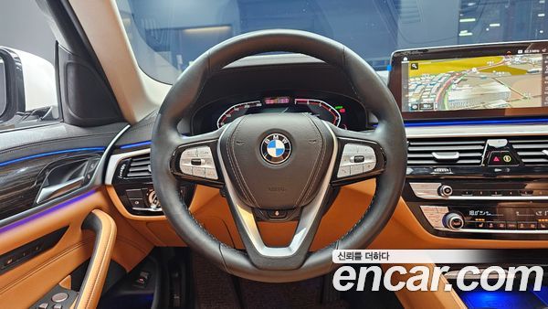 BMW 5 Series 2023, фото 13