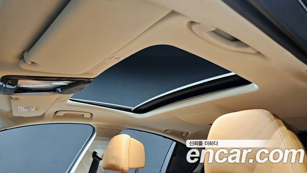 BMW 5 Series 2023, фото 18