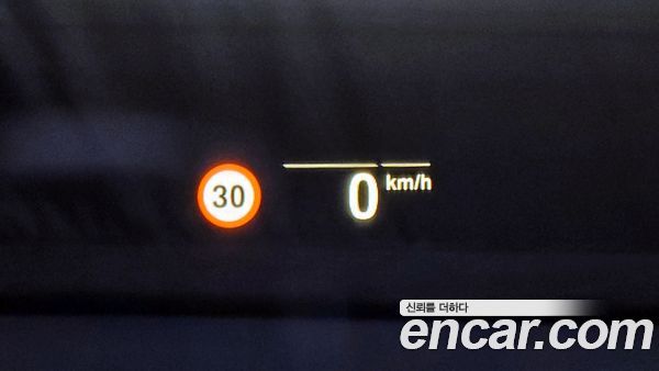 BMW 5 Series 2023, фото 20