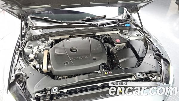 Volvo S60 2020, фото 6