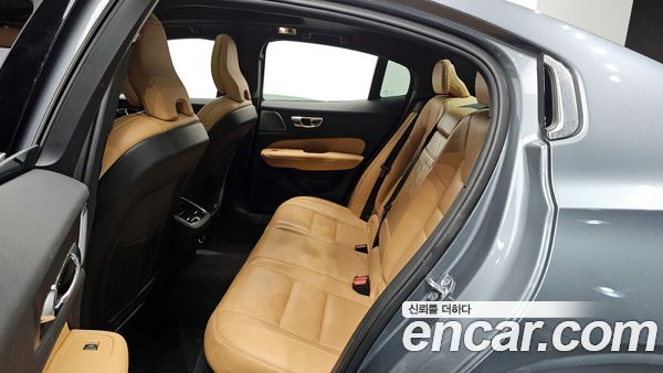 Volvo S60 2020, фото 12