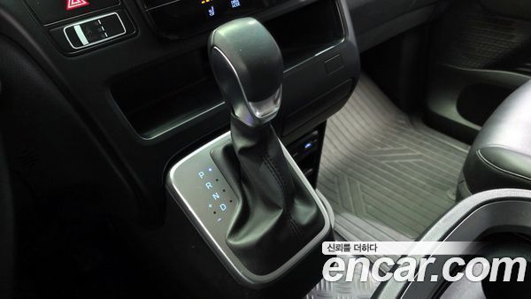 Hyundai Staria 2023, фото 9