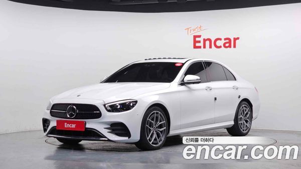 Mercedes-Benz E-Class 2022