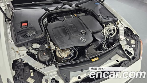 Mercedes-Benz E-Class 2022, фото 6
