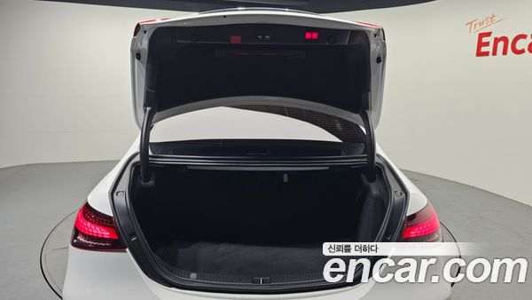 Mercedes-Benz E-Class 2022, фото 20