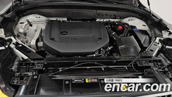 Volvo XC60 2022, фото 6