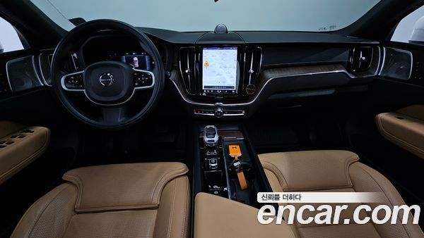 Volvo XC60 2022, фото 7