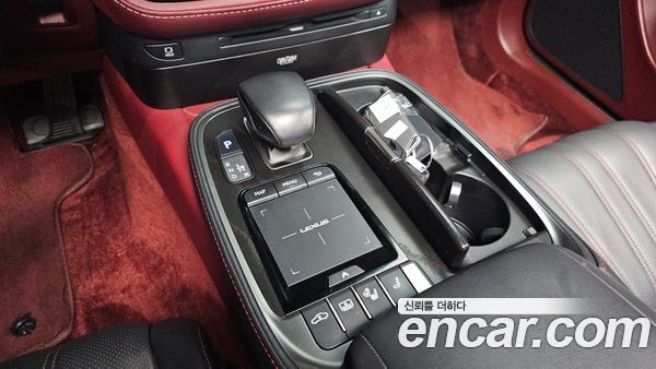 Lexus LS 2022, фото 9