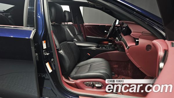 Lexus LS 2022, фото 10