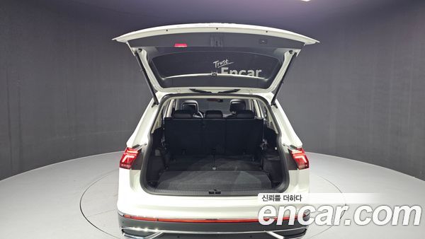 Volkswagen Tiguan 2023, фото 20