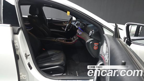 Mercedes-Benz CLS 2023, фото 10