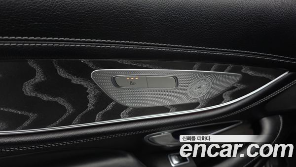 Mercedes-Benz CLS 2023, фото 17