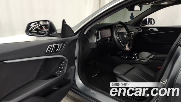 BMW 2 Series 2022, фото 10