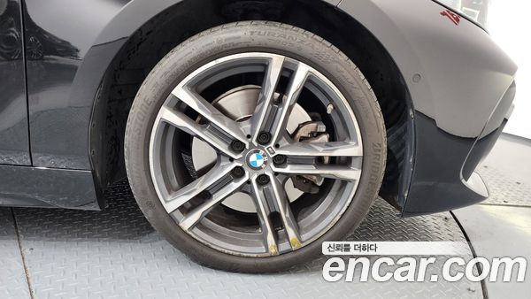 BMW 1 Series 2022, фото 5